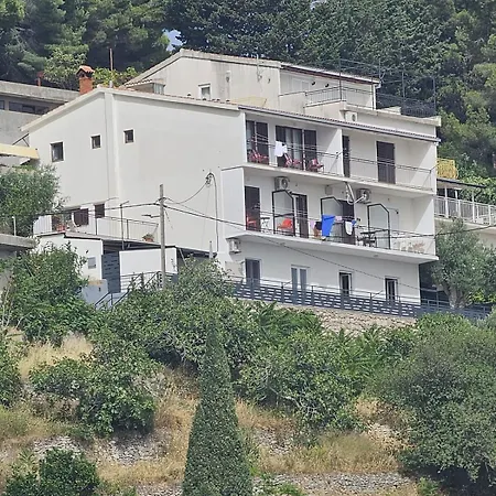 Lucija Apartment *